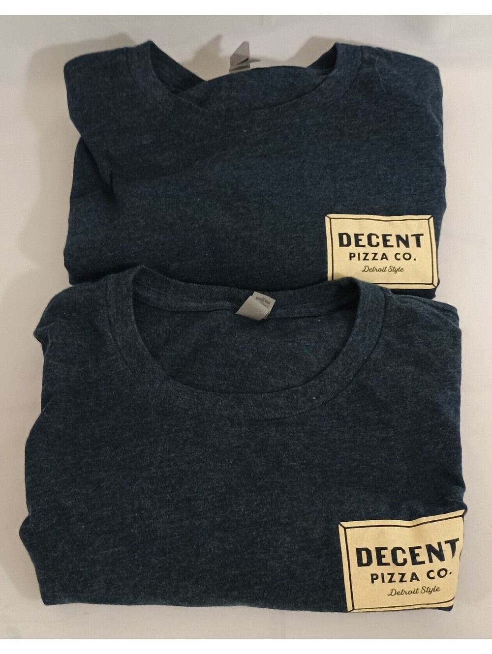 DECENT Pizza Colorado DETROIT Style Pair 2 T-Shirt Short Sleeves Both Size L